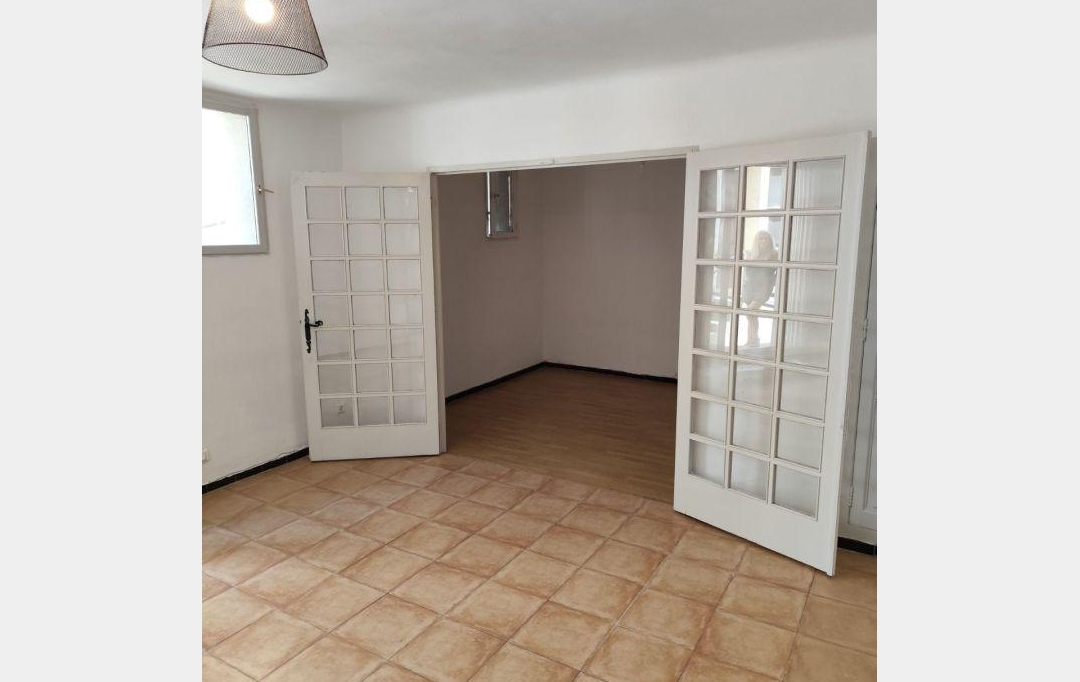 Annonces MANOSQUE : Appartement | GREOUX-LES-BAINS (04800) | 48 m2 | 600 € 